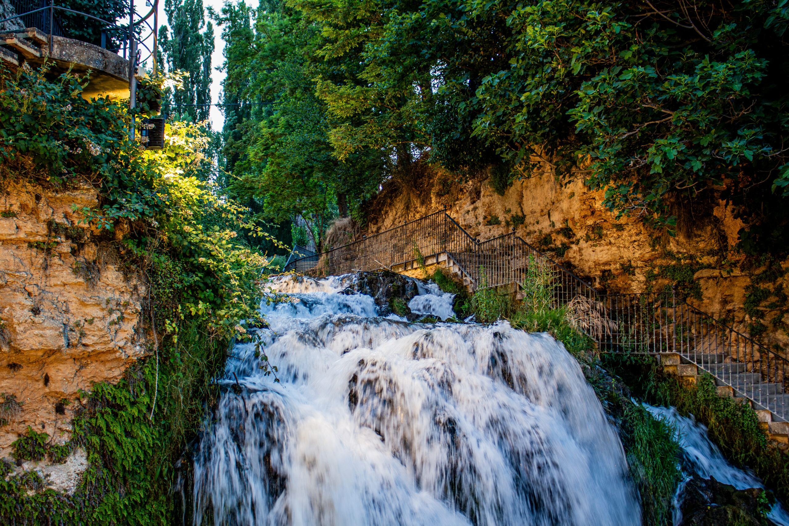 PROYECTO DE ILUMINACIÓN PAISAJÍSTICA Y ALUMBRADO PÚBLICO EN TRILLO